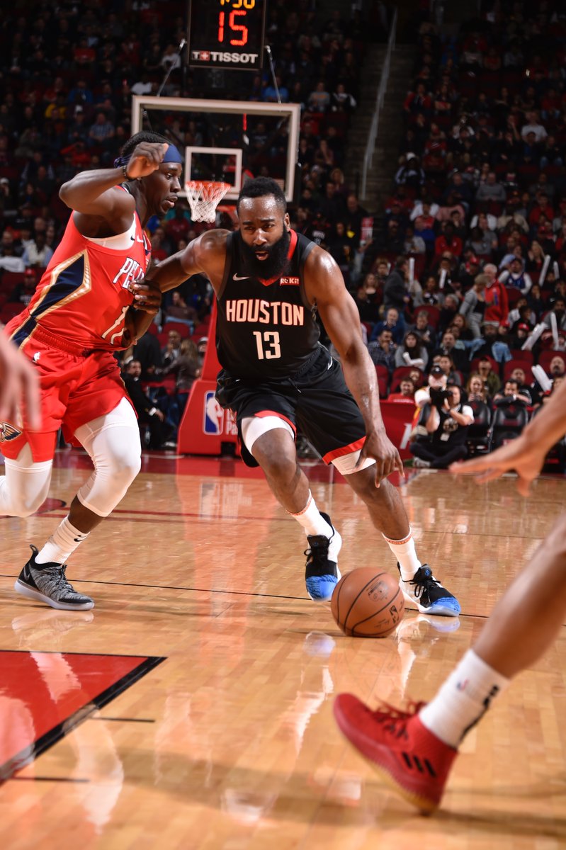 也在幕后展 也在幕后展